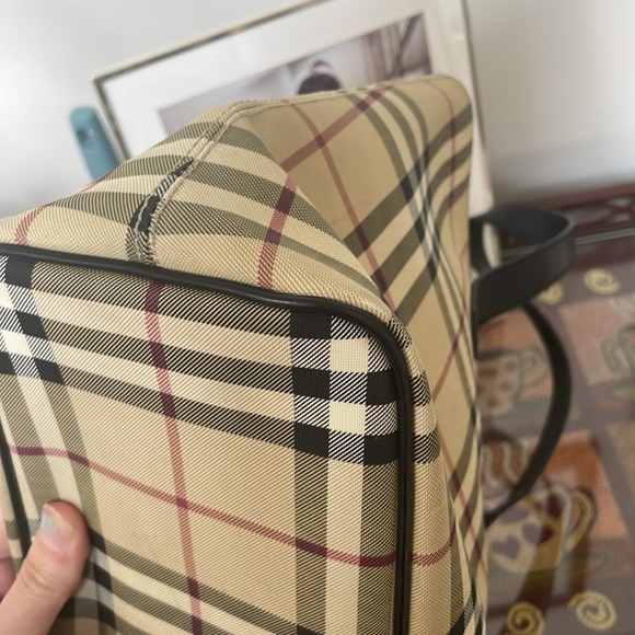 Burberry shoulder bag - Picture 13 of 13